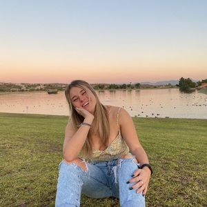 Meet your Posher, Annie